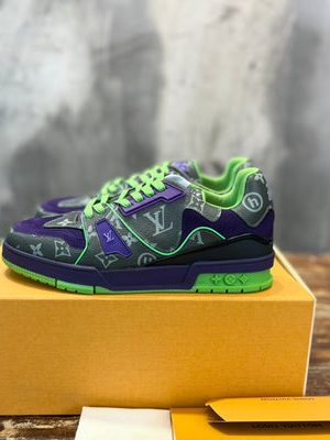 LV SNEAKER