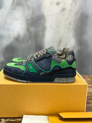 LV SNEAKER