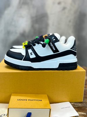 LV SNEAKER