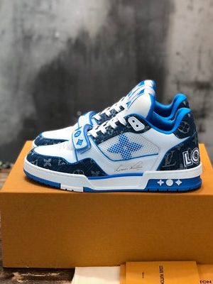 LV SNEAKER