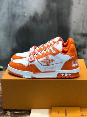 LV SNEAKER