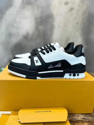 LV SNEAKER
