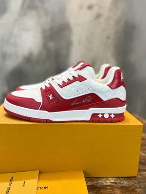 LV SNEAKER