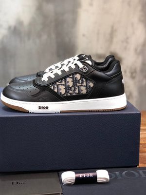 DIOR SNEAKER