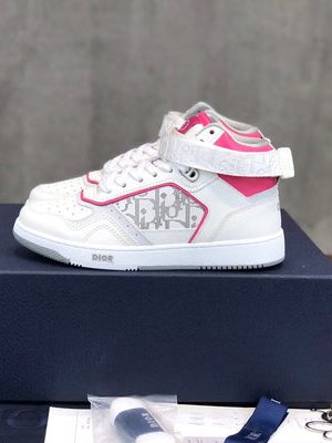 DIOR SNEAKER