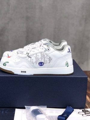 DIOR SNEAKER