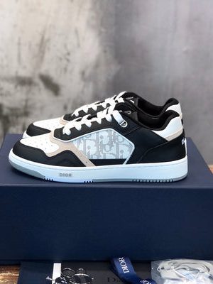 DIOR SNEAKER