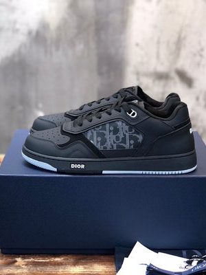 DIOR SNEAKER