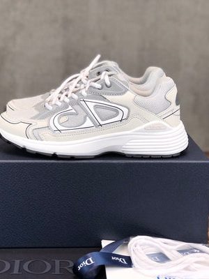 DIOR SNEAKER