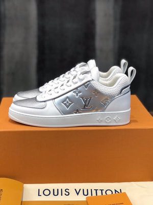 LV SNEAKER