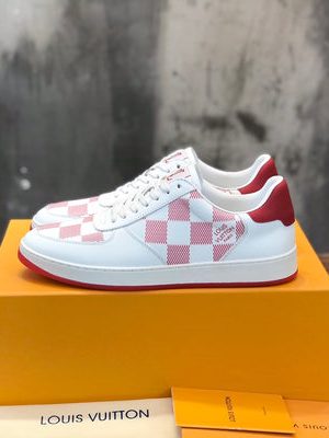 LV SNEAKER