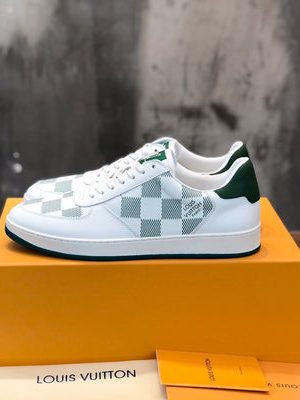 LV SNEAKER
