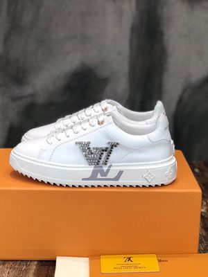LV SNEAKER