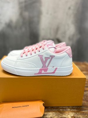 LV SNEAKER