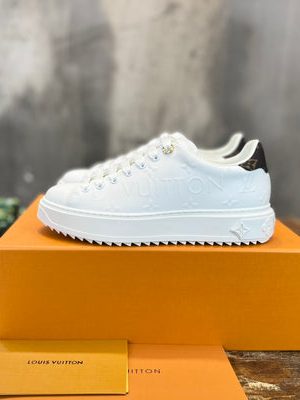 LV SNEAKER