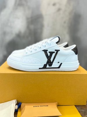 LV SNEAKER