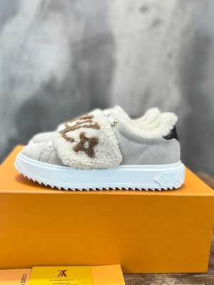 LV SNEAKER