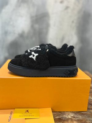 LV SNEAKER