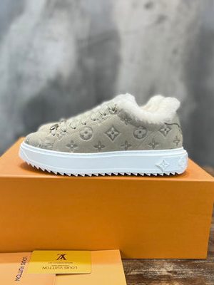 LV SNEAKER