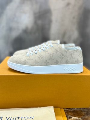 LV SNEAKER