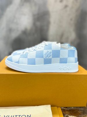 LV SNEAKER