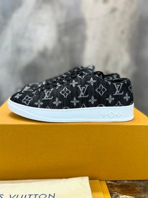 LV SNEAKER