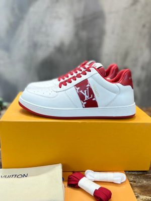 LV SNEAKER