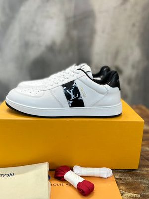 LV SNEAKER