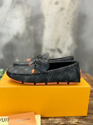 LV LOAFER