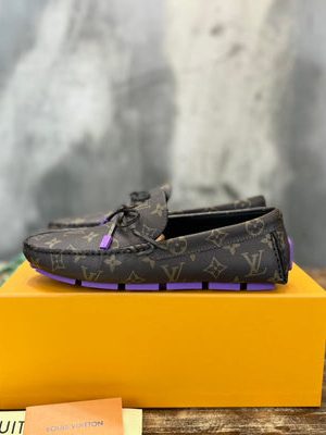 LV LOAFER