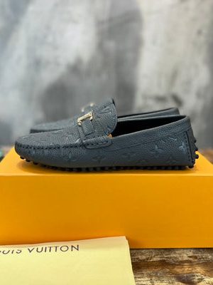 LV LOAFER