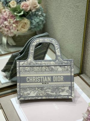 DIOR TOTE BAG