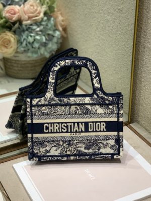 DIOR TOTE BAG