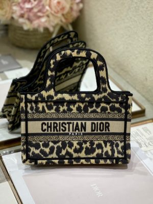 DIOR TOTE BAG