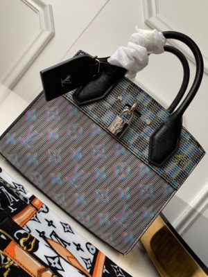 LV BAG (M55469)