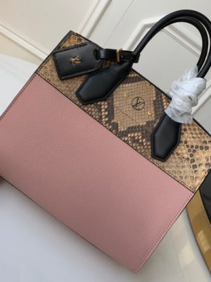 LV BAG (N95975)