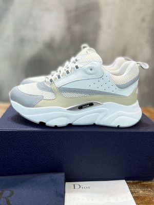 DIOR SNEAKER