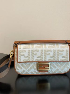 FENDI BAG