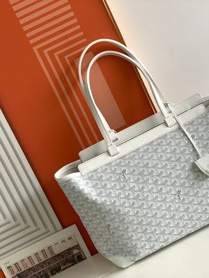 GOYARD BAG