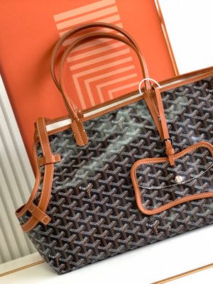 GOYARD BAG