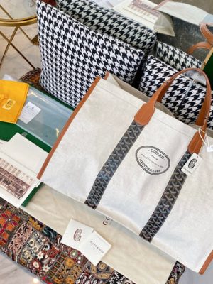 GOYARD BAG