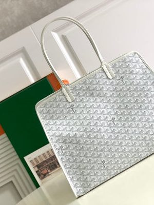 GOYARD BAG