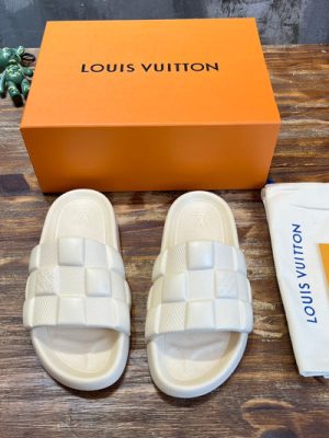 LV SANDAL