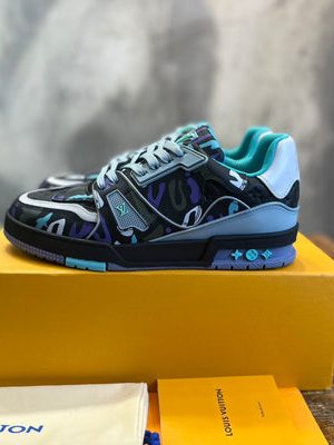 LV SNEAKER