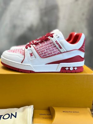 LV SNEAKER