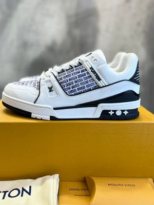 LV SNEAKER