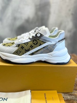 LV SNEAKER