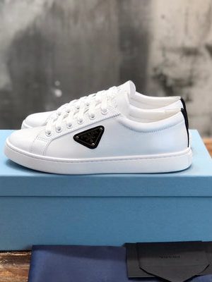 PRADA SNEAKER