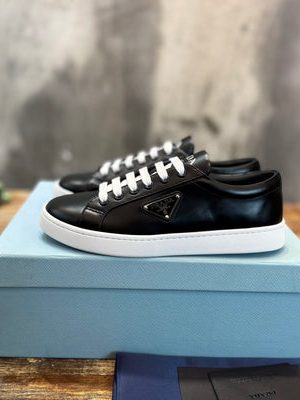 PRADA SNEAKER