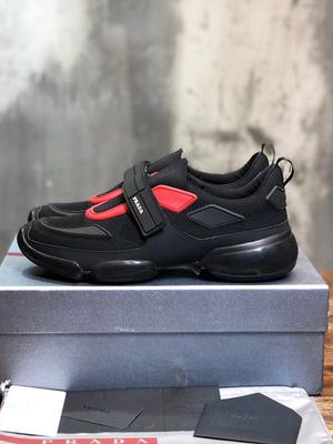 PRADA SNEAKER